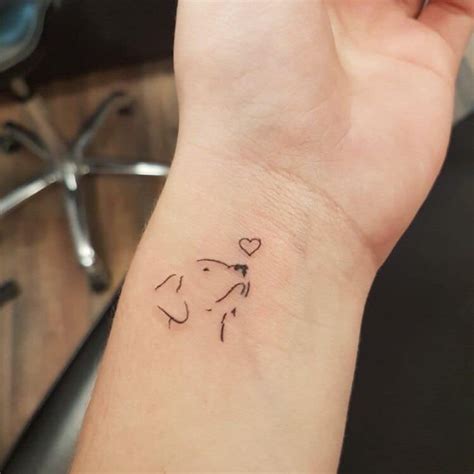 tatuajes pequeos mujer originales|160 ideas de tatuajes pequeños originales para mujer。